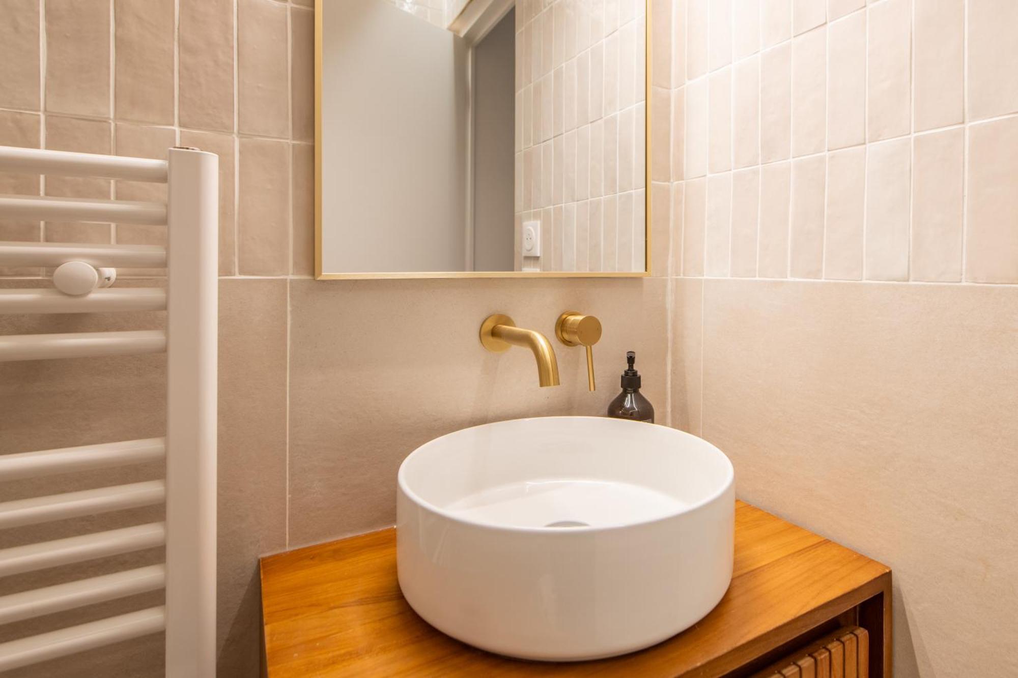 Apartment Stunning Tiny - 5 Min To Eiffel Tower