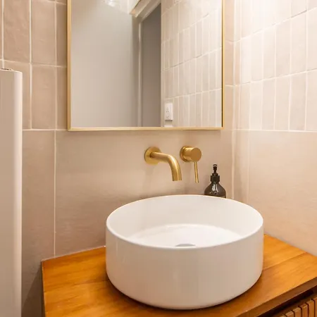 Apartment Stunning Tiny - 5 Min To Eiffel Tower