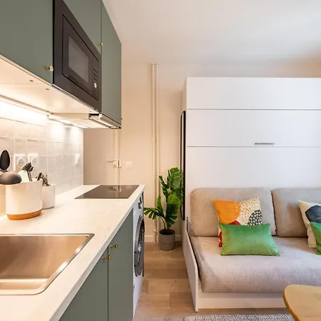 Apartment Stunning Tiny - 5 Min To Eiffel Tower Paris